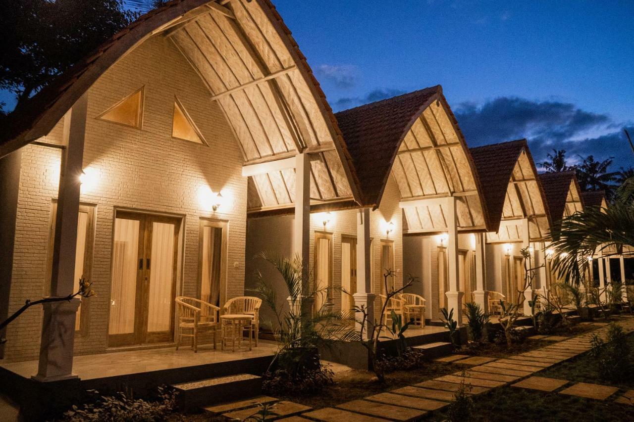 Kayu Kuning Cottage Toyapakeh エクステリア 写真